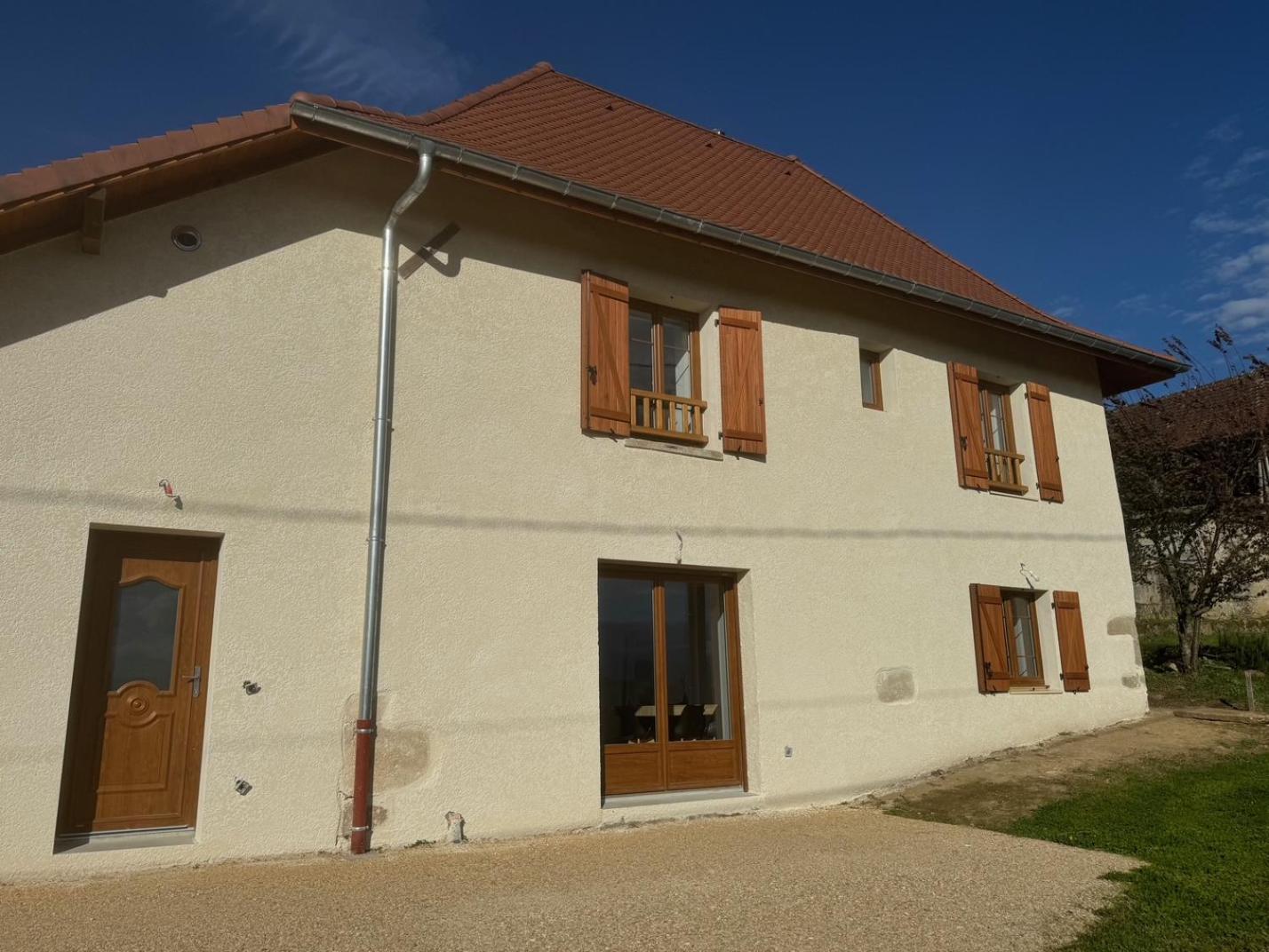 Maison Leonora Saint-Genix-sur-Guiers Εξωτερικό φωτογραφία